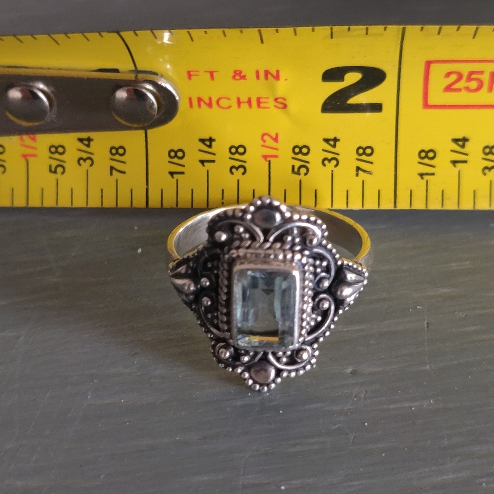 Blue Topaz Sterling Silver Ring - Picture 5 of 8